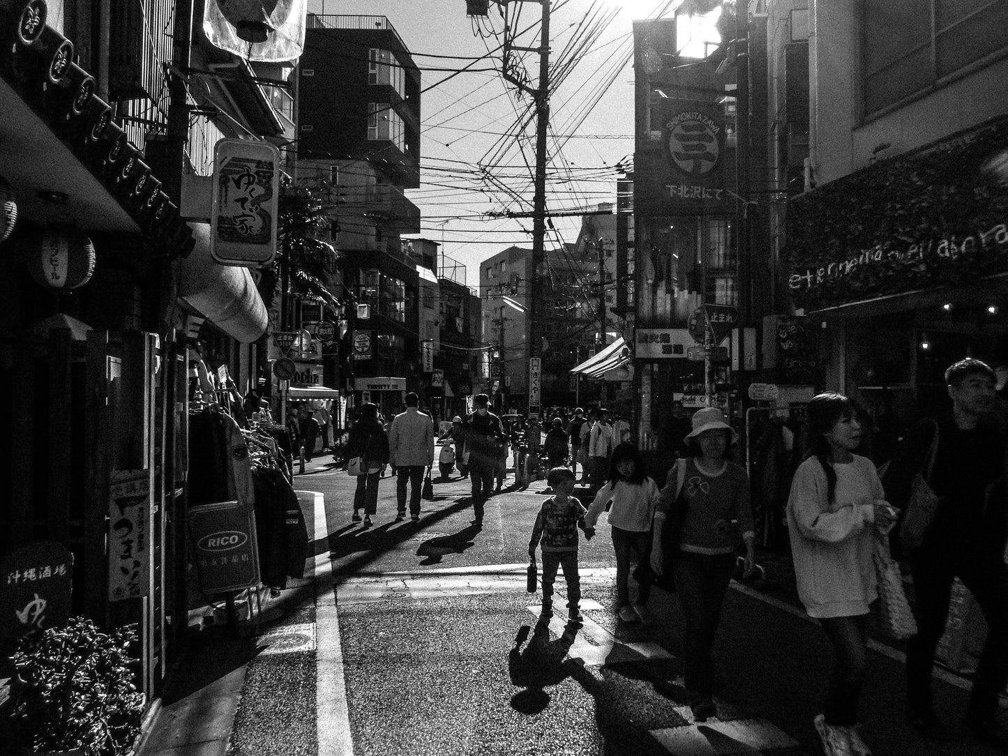 東京スナップTシャツ "Shopping Street"