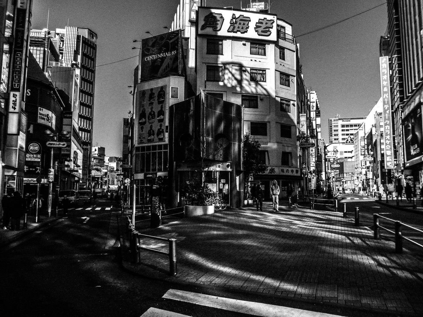 東京スナップTシャツ "Fork in the road"