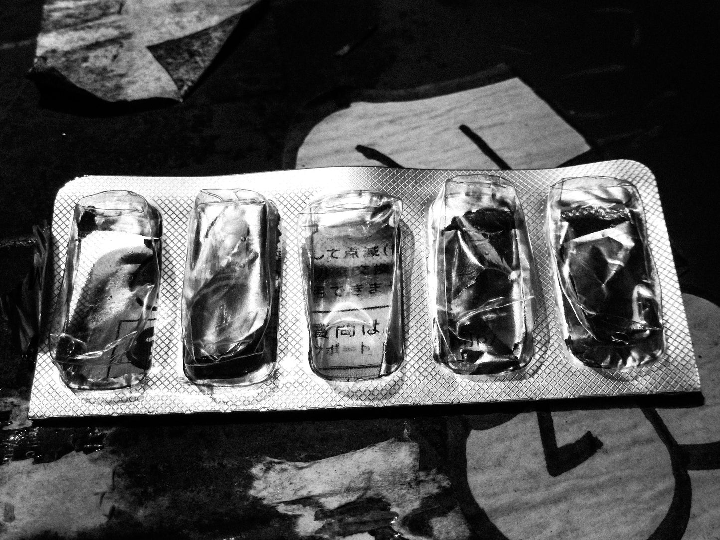 東京スナップTシャツ "Overdose"